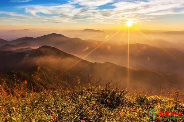 福建十大爬山好去处排行榜 福建爬山景点排名前十