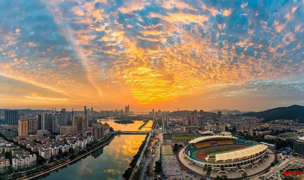 中国最宜居住的十大城市排行榜 四个一线城市中只有广州没有上榜